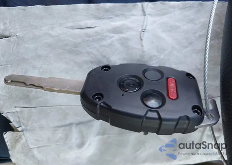 2006 Honda Civic Hybrid from USA, damaged, VIN JHMFA36266S006768